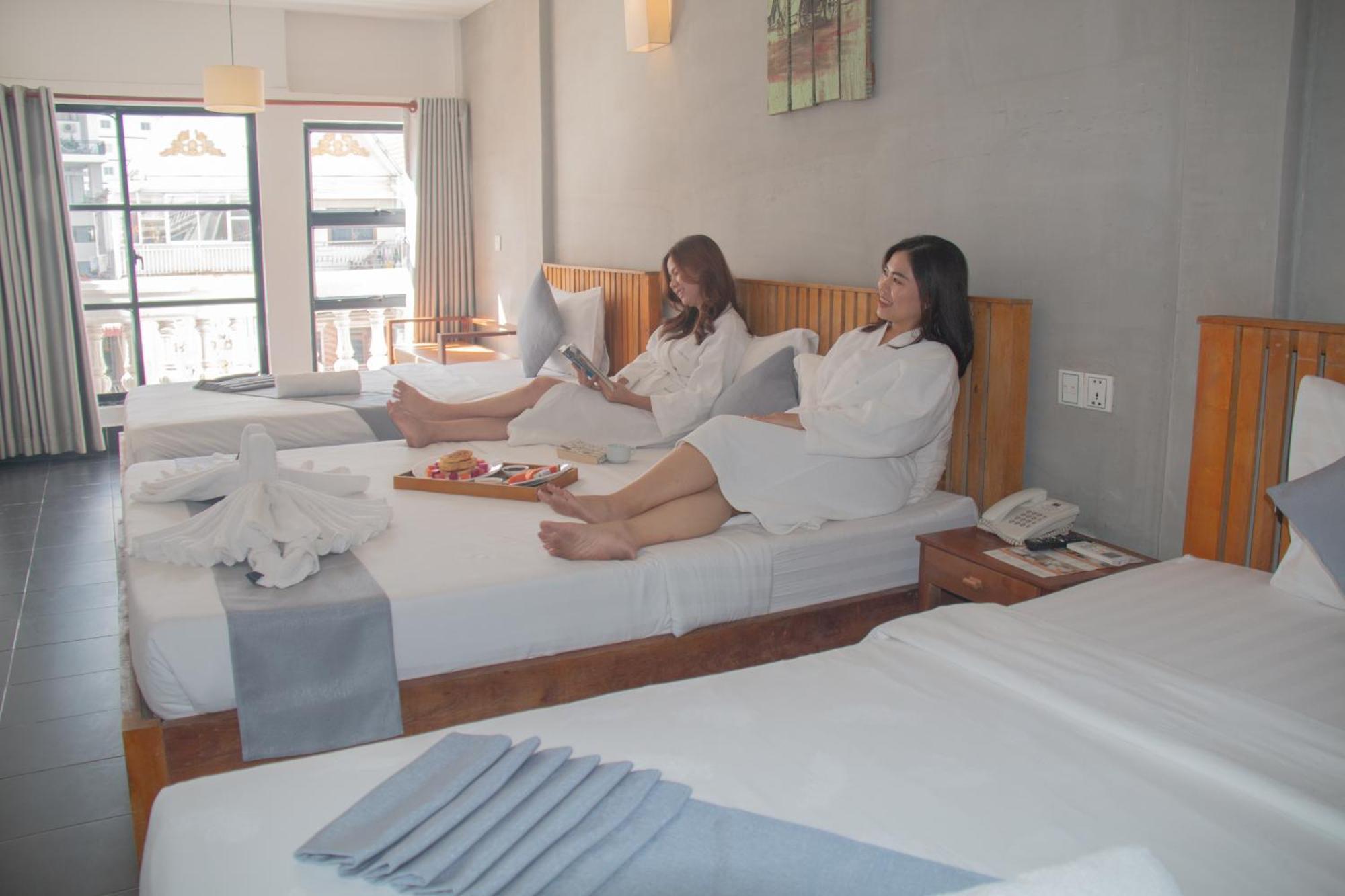 Grand Elevation Hotel Phnom Penh Exteriör bild