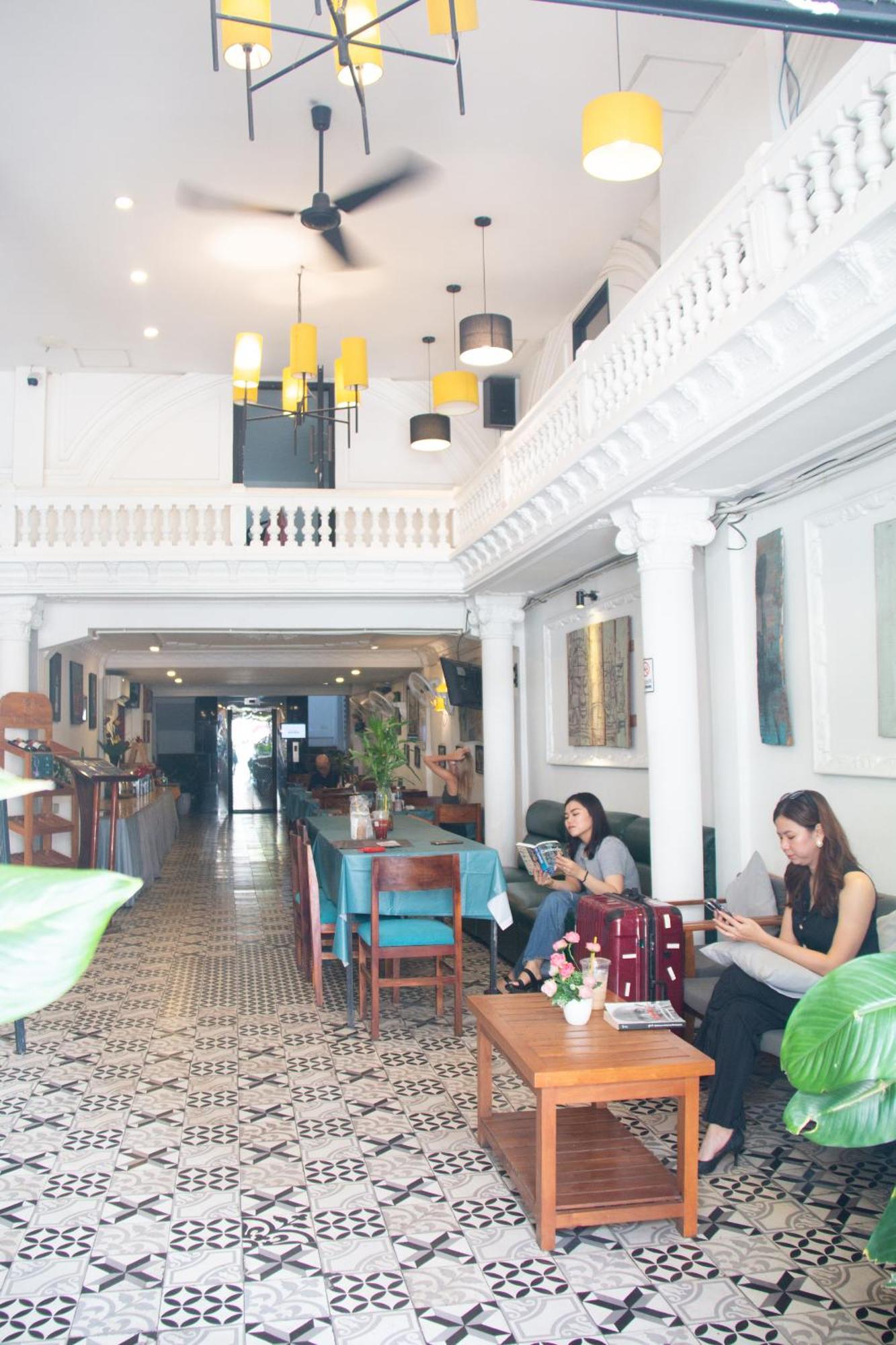 Grand Elevation Hotel Phnom Penh Exteriör bild