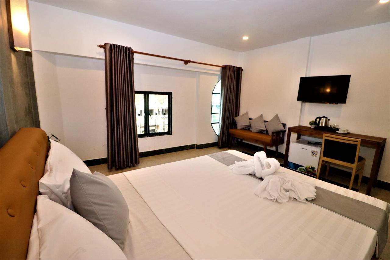 Grand Elevation Hotel Phnom Penh Exteriör bild