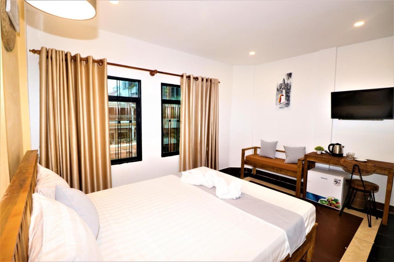 Grand Elevation Hotel Phnom Penh Exteriör bild