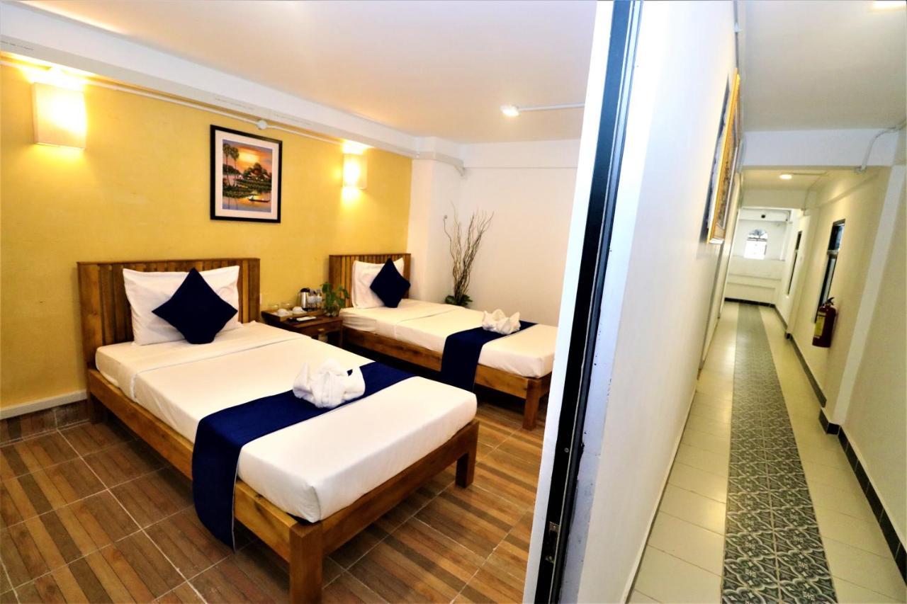 Grand Elevation Hotel Phnom Penh Exteriör bild