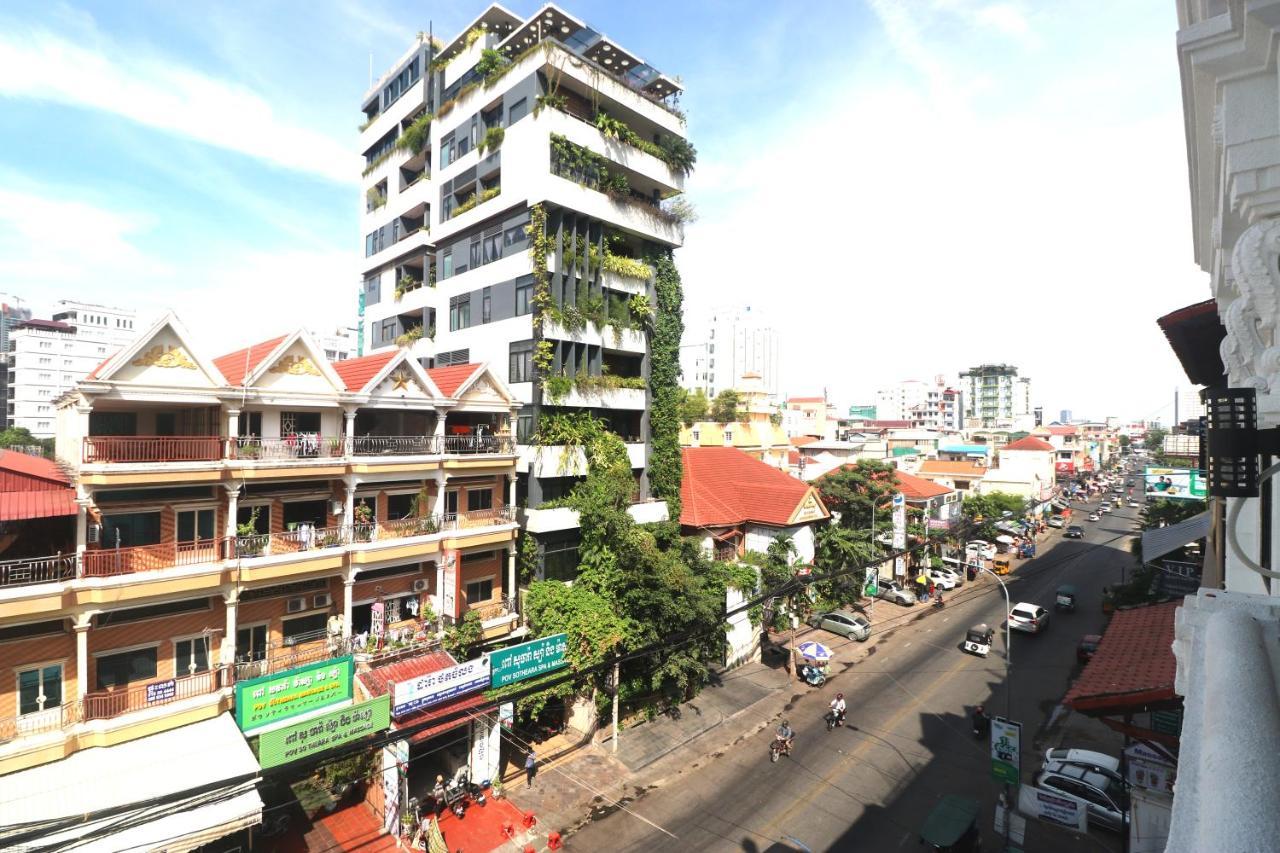Grand Elevation Hotel Phnom Penh Exteriör bild